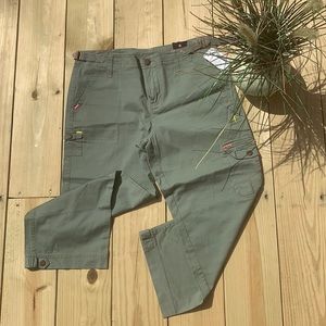 🐝 NWT CAPRIS